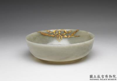 图片[2]-Jade round bowl with gilt gold floral decoration, India-China Archive